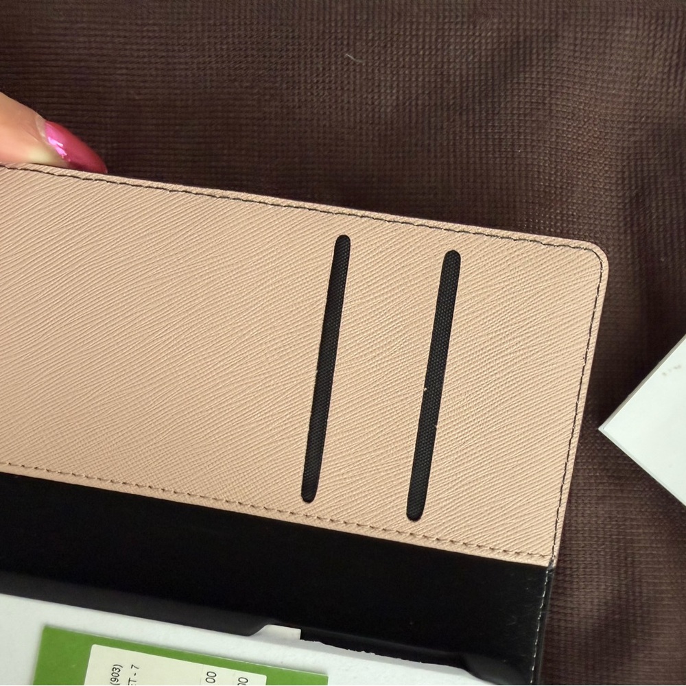 Kate spade small pink blush phone case with card slots - Picture 3 of 4